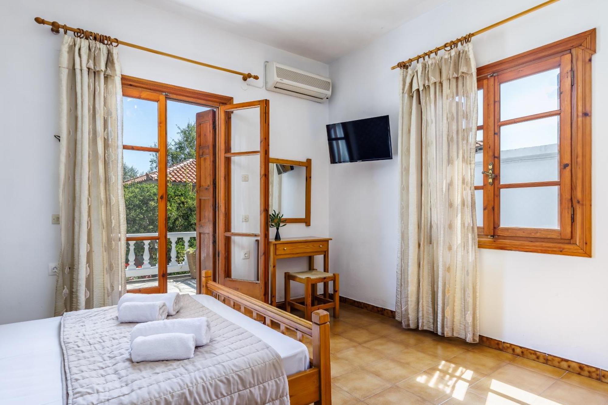 Panagou Studios Skopelos Habitación foto